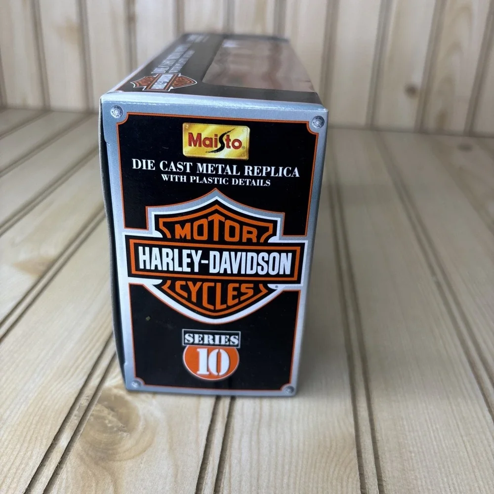 Maisto 1:18 Harley-Davidson 1936 EL Knucklehead‎ Motorcycle Series 10 - Picture 4 of 6